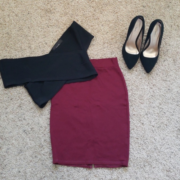 Crop Top - Picture 1 of 5